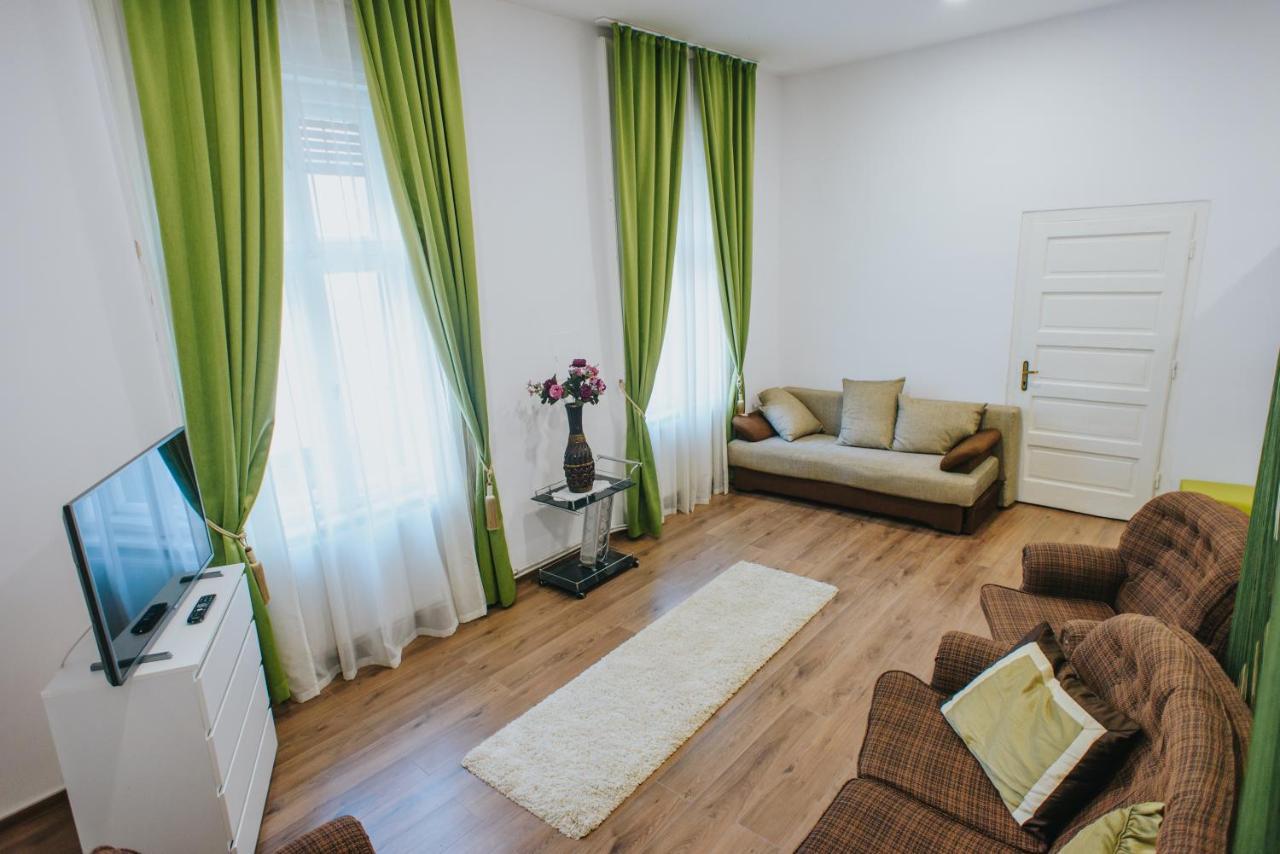 Noo'Vo Central Apartaments Oradea Zewnętrze zdjęcie